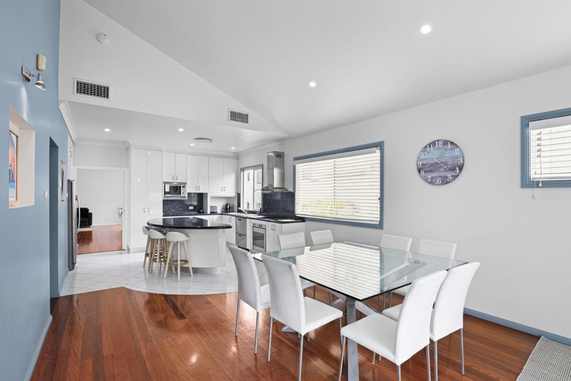 Street Oasis At Nelson Bay Apartment Екстериор снимка